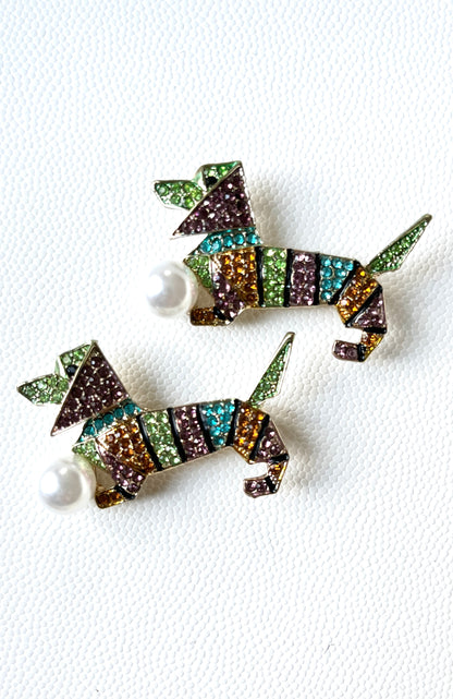 Bunte Hundebrosche mit Strass